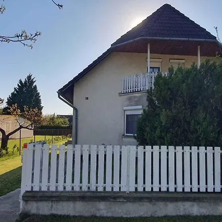 Σπίτι διακοπών In 44886 *