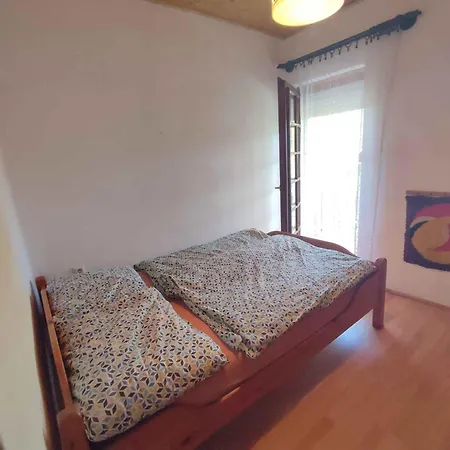 In 44886 * Balatonkeresztúr