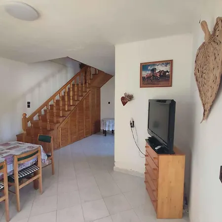 In 44886 * Balatonkeresztúr