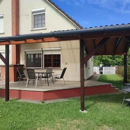 In 44886 Casa de Férias Balatonkeresztúr