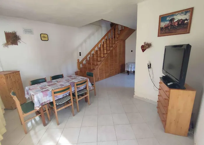 In 44886 * Balatonkeresztúr